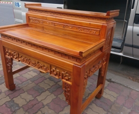 Bàn thờ gia tiên 49